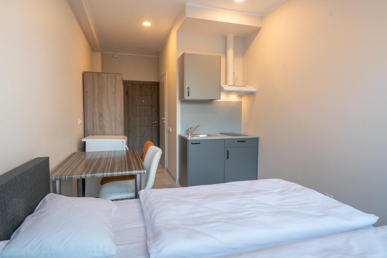 Centra Expresis Apartment Рига Екстериор снимка